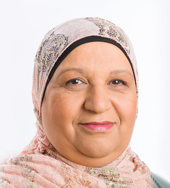 جميلة مرشدة رضاعة مرشدة رضاعة مؤهّلة، خرّيجة دورة إرشاد حول الرضاعة في كليّة "دياده".