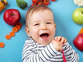 איך גורמים לפעוטות לאהוב פירות?