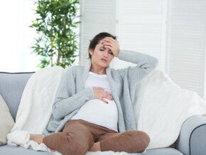 הריונית עם כאב ראש