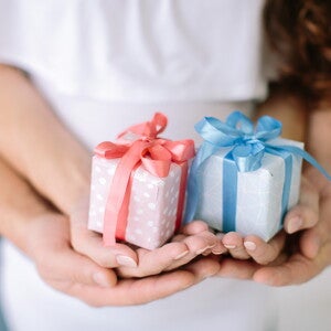 זוג מחזיק 2 קופסאות מתנה