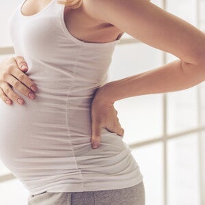 הריונית עם גב כואב